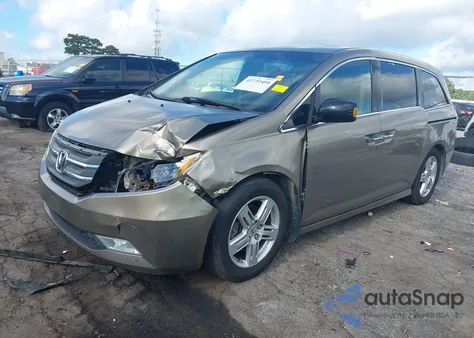 2011 Honda Odyssey Touring/Touring Elite z USA, uszkodzony, nr VIN 5FNRL5H97BB018174